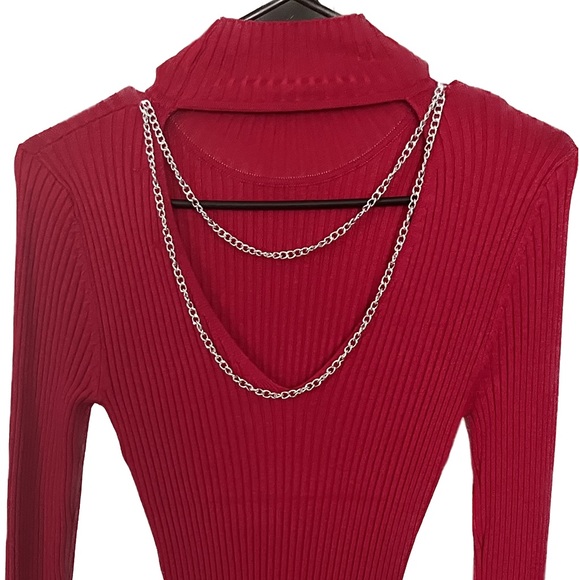 Beautiful red dress - Picture 1 of 7